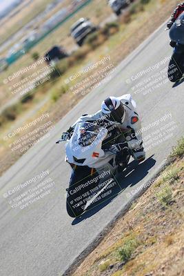 media/Oct-15-2023-TrackXperience (Sun) [[85198ff50b]]/Group 3/session 4 turn 3/